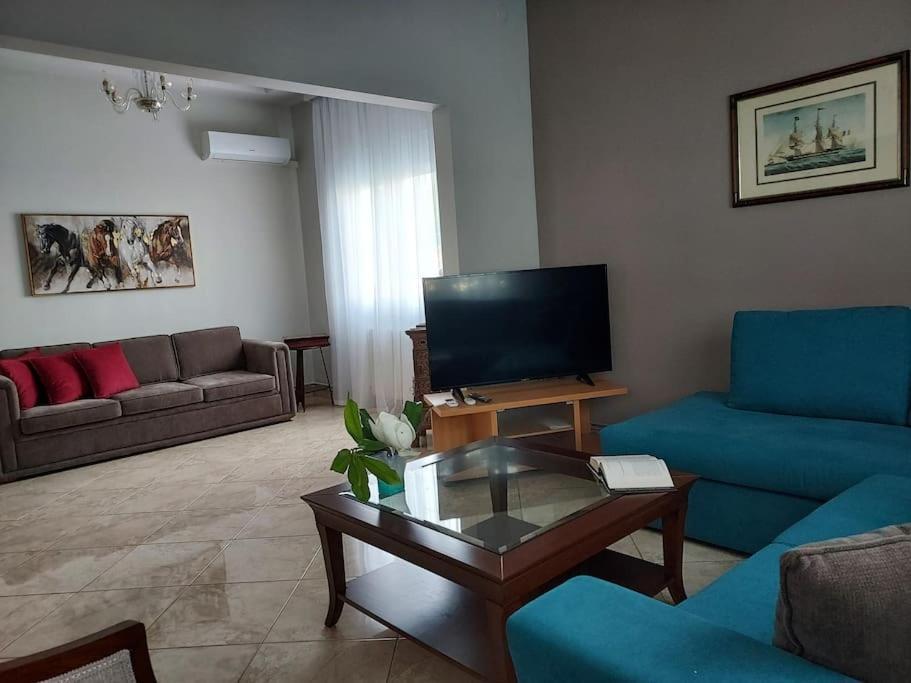 Villa Aggeliki's Place Detached With Yard/parking